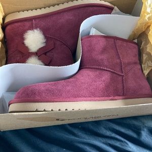 Kookaburra by Ugg short fur lined cold weather boots